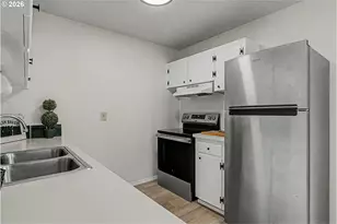 15540 SE Harrison St, Portland, OR 97233 - Photo 12