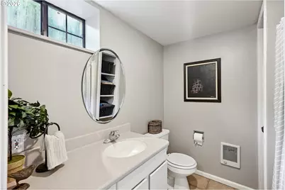 2055 Summer St SE, Salem, OR 97302 - Photo 32