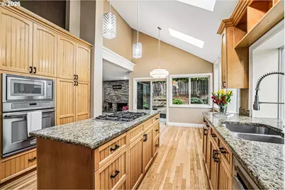 14232 Meadow Grass St, Lake Oswego, OR 97035 - Photo 14