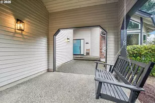14232 Meadow Grass St, Lake Oswego, OR 97035 - Photo 2