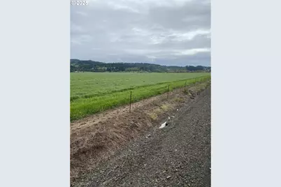 27889 Seven Mile Ln, Brownsville, OR 97327 - Photo 2