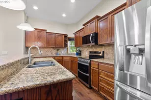 16711 Thompson Rd, Brookings, OR 97415 - Photo 10