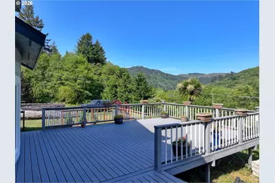 16711 Thompson Rd, Brookings, OR 97415 - Photo 32