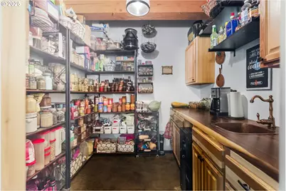 314 E Valley Rd, Skamokawa, WA 98647 - Photo 6