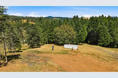 1060 Murdock Dr, Oakland, OR 97462 - Photo 10