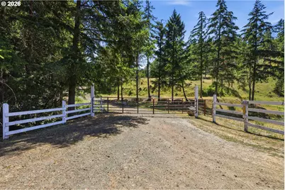 1060 Murdock Dr, Oakland, OR 97462 - Photo 32