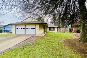 3732 Peppertree Dr, Eugene, OR 97402 - Photo 2