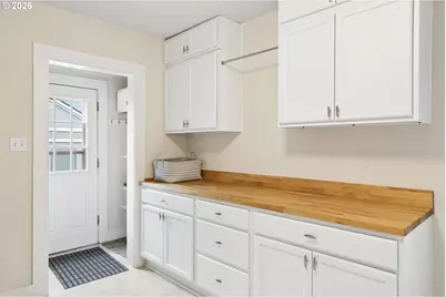 13048 SE Kelly Ct, Portland, OR 97236 - Photo 30