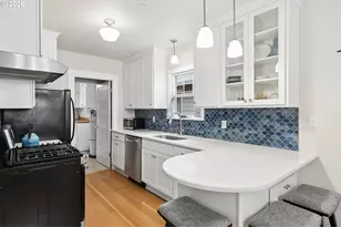 13048 SE Kelly Ct, Portland, OR 97236 - Photo 8