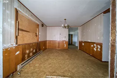 1220 N Henry St, Coquille, OR 97423 - Photo 6