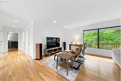 1111 SW Coronado St, Portland, OR 97219 - Photo 6