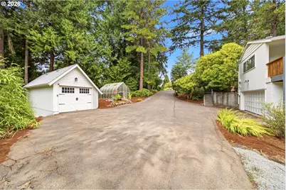1111 SW Coronado St, Portland, OR 97219 - Photo 36
