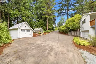 1111 SW Coronado St, Portland, OR 97219 - Photo 36
