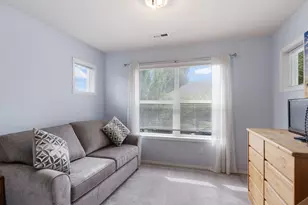 10235 SW Fulton Dr, Tualatin, OR 97062 - Photo 36