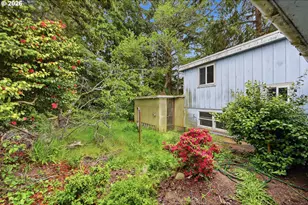 1691 Grant St, North Bend, OR 97459 - Photo 6