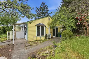 1691 Grant St, North Bend, OR 97459 - Photo 42