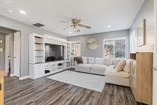 1720 E 9th St, The Dalles, OR 97058 - Photo 6