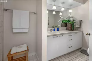 2445 NW Westover Rd, Portland, OR 97210 - Photo 20