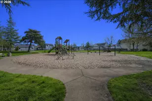 2433 NE Cafe Way, Hillsboro, OR 97124 - Photo 32