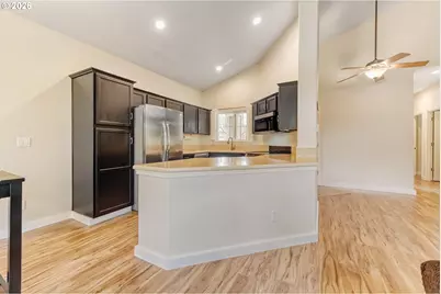 2433 NE Cafe Way, Hillsboro, OR 97124 - Photo 10