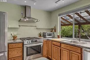 4895 SW 189th Ct, Beaverton, OR 97078 - Photo 10