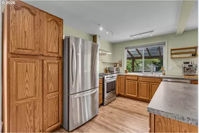 4895 SW 189th Ct, Beaverton, OR 97078 - Photo 8