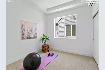 255 N Skidmore St #5, Portland, OR 97217 - Photo 10