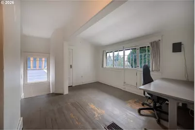 995 Capitol St NE, Salem, OR 97301 - Photo 24