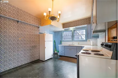 995 Capitol St NE, Salem, OR 97301 - Photo 16