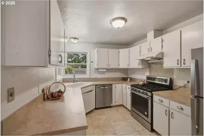 651 Wayne Dr, Keizer, OR 97303 - Photo 16