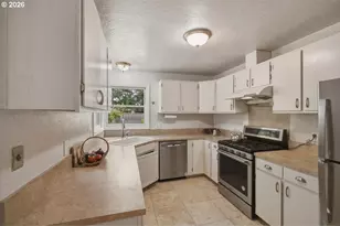 651 Wayne Dr, Keizer, OR 97303 - Photo 16