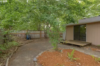 1801 SW Tamarack St, McMinnville, OR 97128 - Photo 30