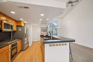 6261 NE Carillion Dr, Hillsboro, OR 97124 - Photo 10