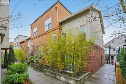 6261 NE Carillion Dr #202, Hillsboro, OR 97124 - Photo 1