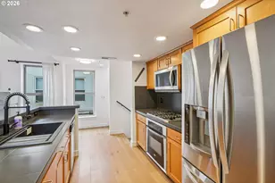 6261 NE Carillion Dr, Hillsboro, OR 97124 - Photo 12