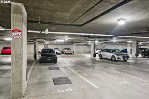 6261 NE Carillion Dr, Hillsboro, OR 97124 - Photo 40