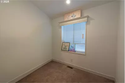 455 SW Liberty Bell Dr #14, Beaverton, OR 97006 - Photo 10
