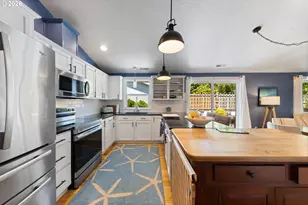 3468 NW Marine Ave, Lincoln City, OR 97367 - Photo 8