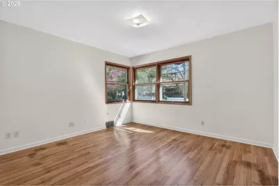 4305 NE Hazelfern Pl, Portland, OR 97213 - Photo 20