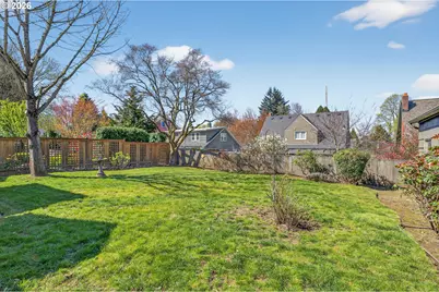 4305 NE Hazelfern Pl, Portland, OR 97213 - Photo 34