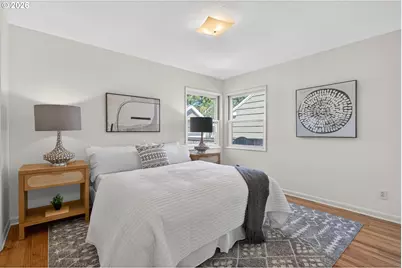 4305 NE Hazelfern Pl, Portland, OR 97213 - Photo 16