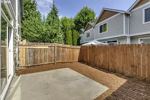 8654 NE Hyde Park Ln, Hillsboro, OR 97006 - Photo 28