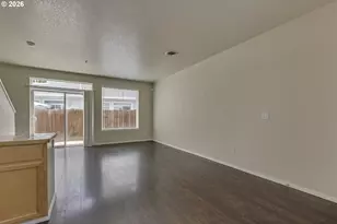 8654 NE Hyde Park Ln, Hillsboro, OR 97006 - Photo 14