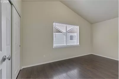 8654 NE Hyde Park Ln, Hillsboro, OR 97006 - Photo 22
