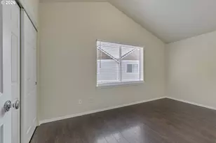 8654 NE Hyde Park Ln, Hillsboro, OR 97006 - Photo 22