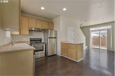 8654 NE Hyde Park Ln, Hillsboro, OR 97006 - Photo 10