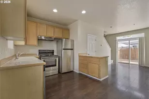 8654 NE Hyde Park Ln, Hillsboro, OR 97006 - Photo 10
