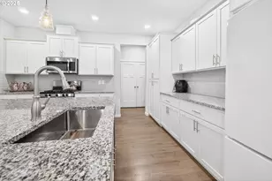 2074 S Ivy St, Cornelius, OR 97113 - Photo 14