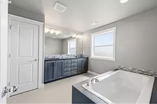2330 E 8th Way, La Center, WA 98629 - Photo 36