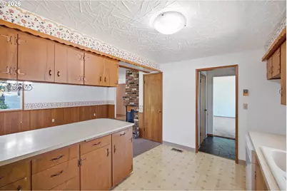 840 Clarmount St NW, Salem, OR 97304 - Photo 12